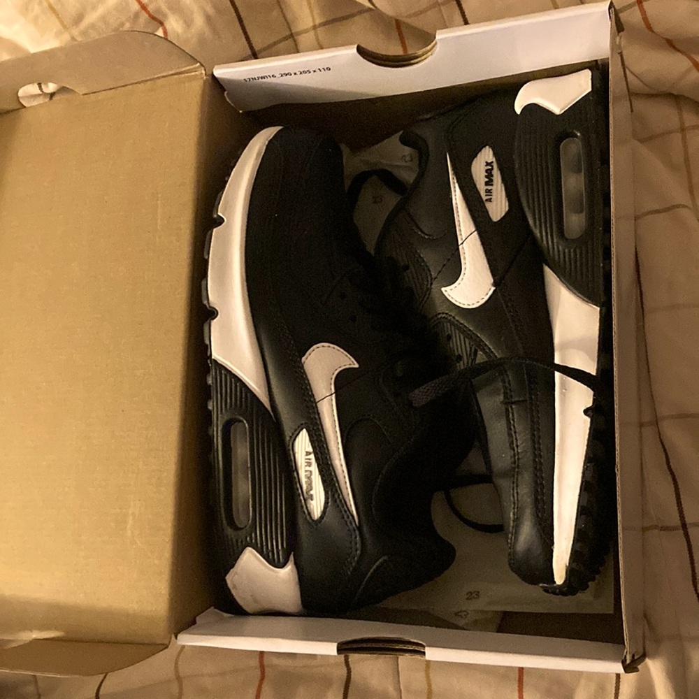 Womens Nike airmax 90